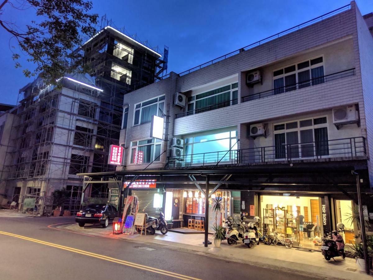 羅東夜市果宿 Luodong Exteriör bild